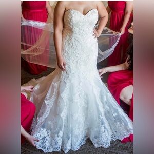 Beautiful fit and flare Casablanca Wedding Dress